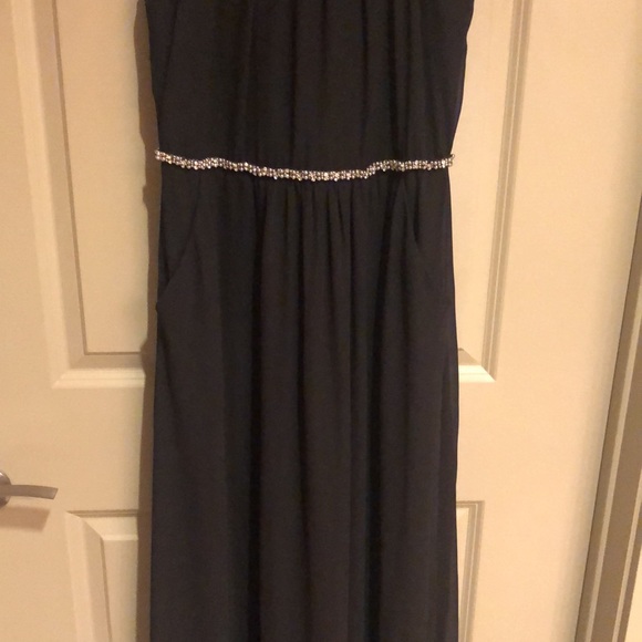 Beautiful maxi SLNY formal dress with beaded belt - Picture 3 of 4